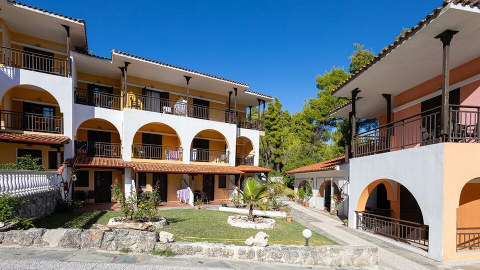 Kassandra Bay Village