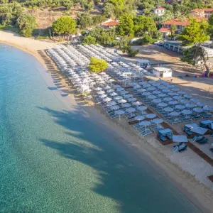Lagomandra Beach&Suites