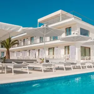 Laguna Resort