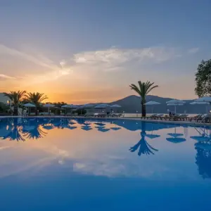 Pilot Beach Resort