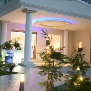 Ninos Saint George Palace