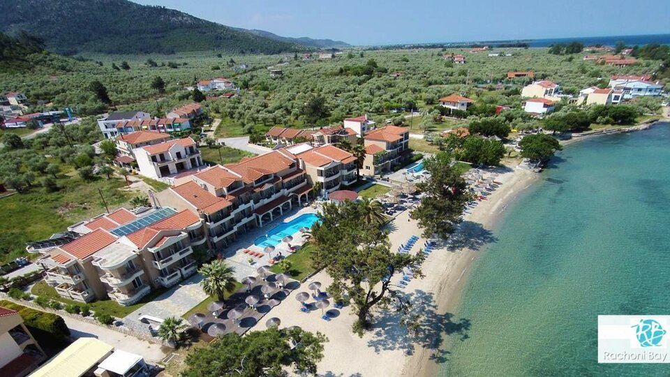 Rachoni Bay