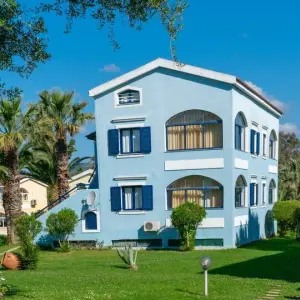 Govino Bay