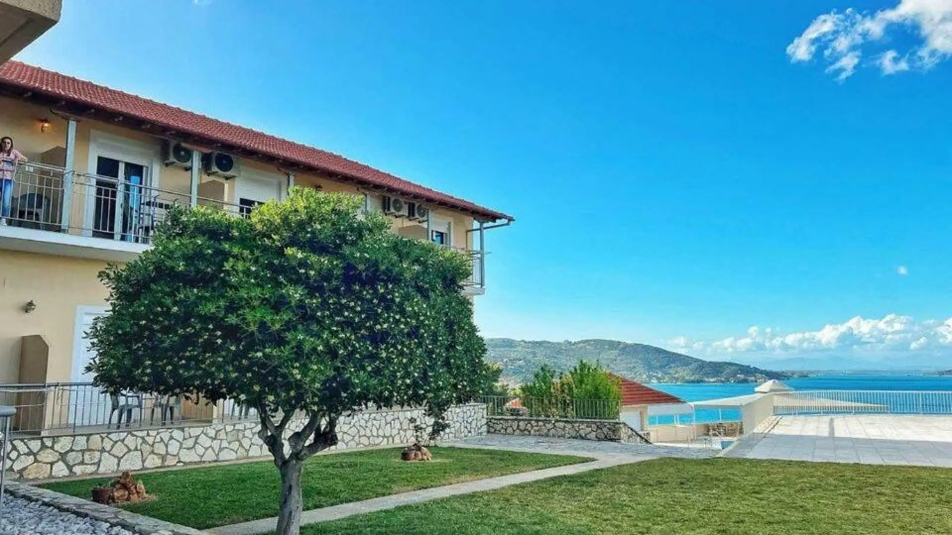 Sunrise Hotel