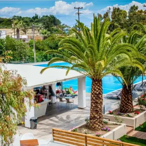 Ninos Amour Holiday Resort