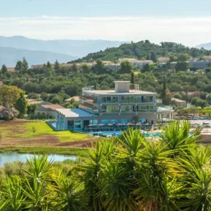 Ninos Laguna Holiday Resort