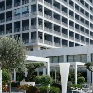 Makedonia Palace