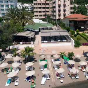 Amos Hotel
