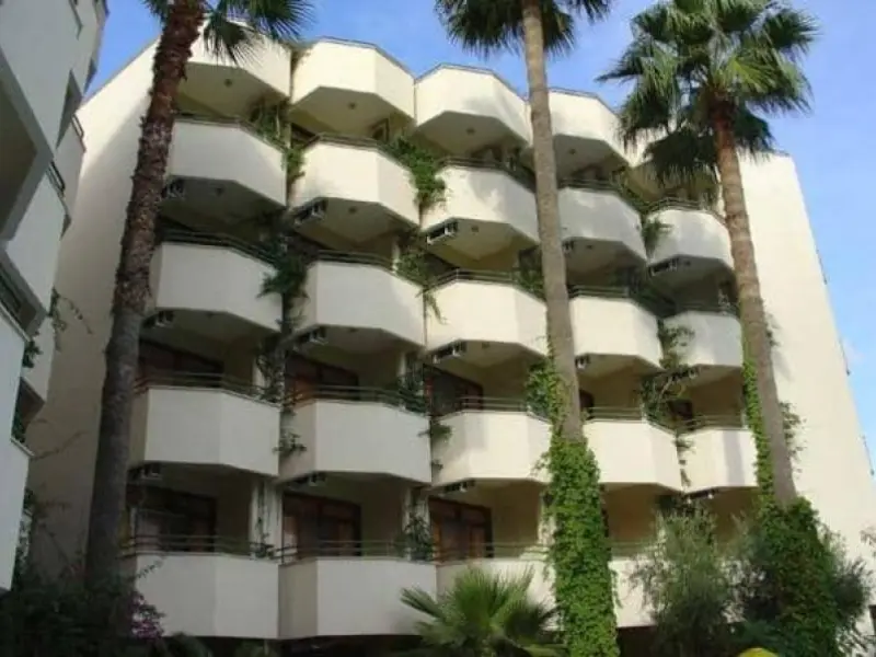 Amos Hotel