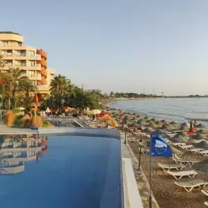 Aska Just In Beach Hotel