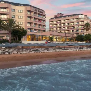 Aska Just In Beach Hotel