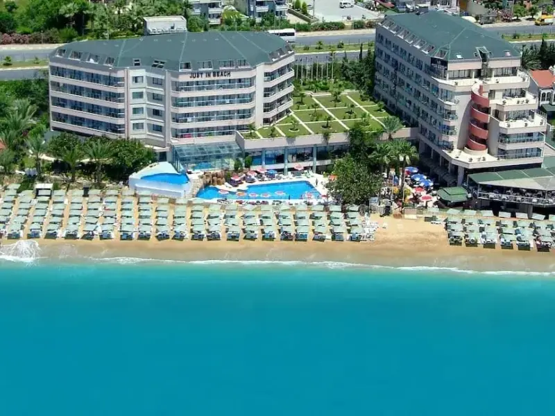 Aska Just In Beach Hotel