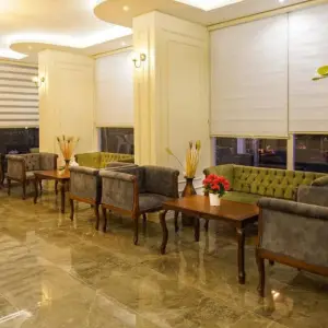 Aurasia Seaside Hotel
