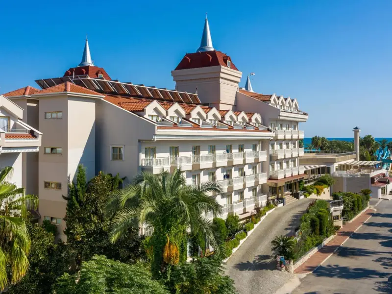 Aydinbey Famous Resort