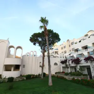 Azka Hotel