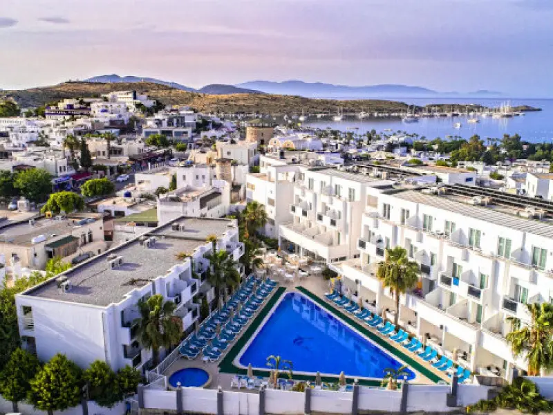 Club Shark Hotel