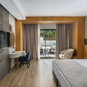Diamond De Luxe Hotel & Spa