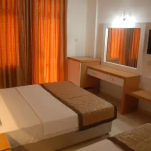 Diamore Hotel