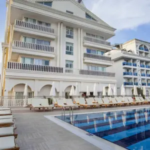 Dream World Resort & Spa