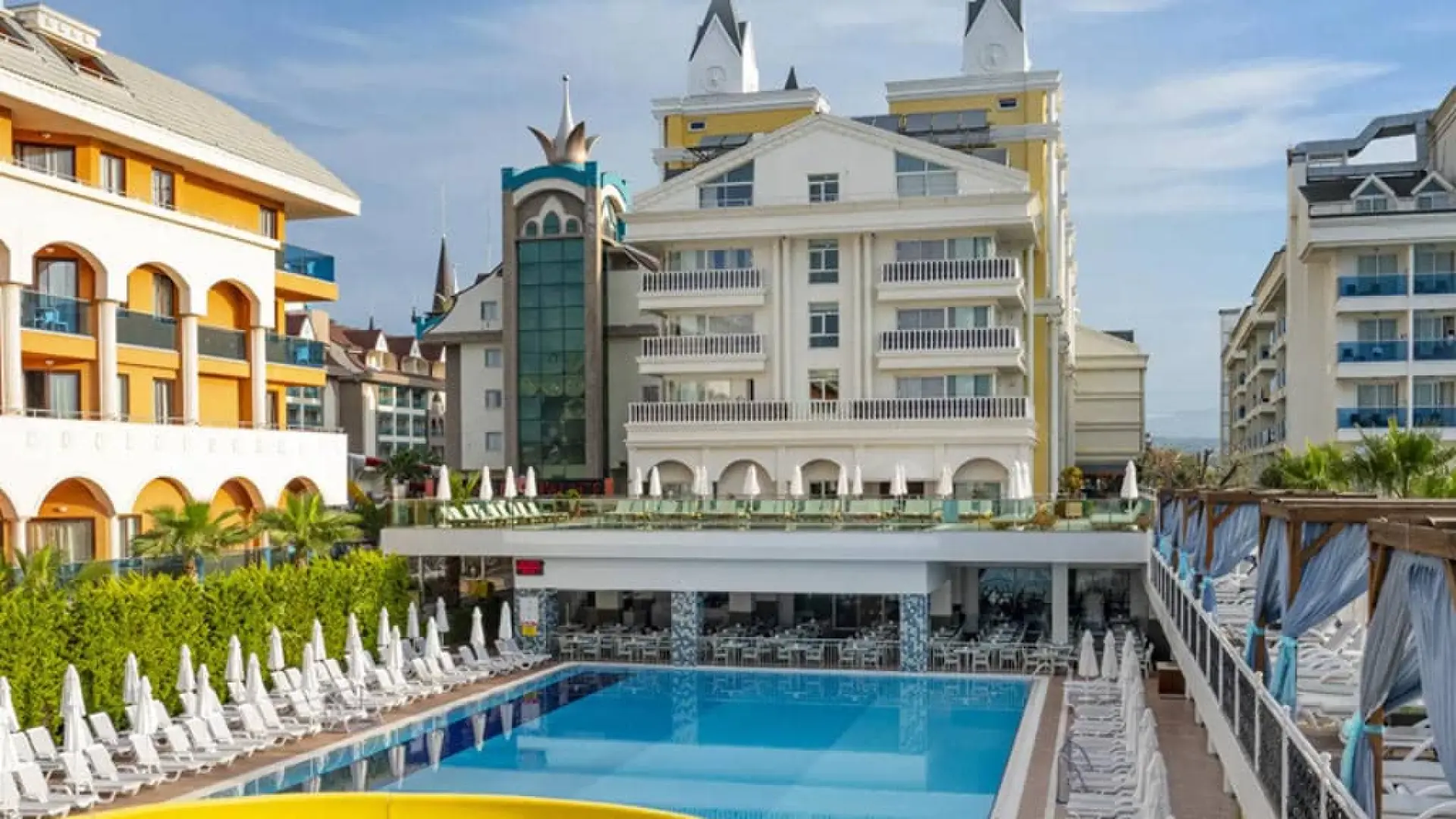 Dream World Resort & Spa