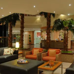Elegance Hotel