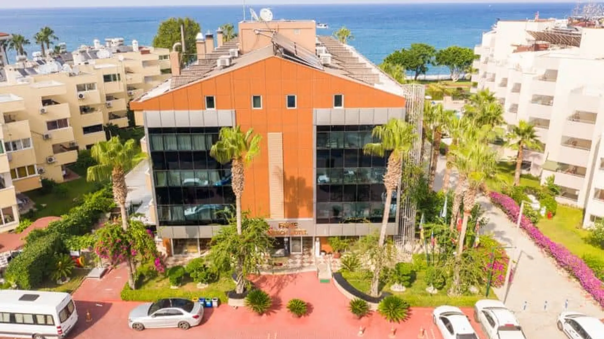 Fame Beach Hotel