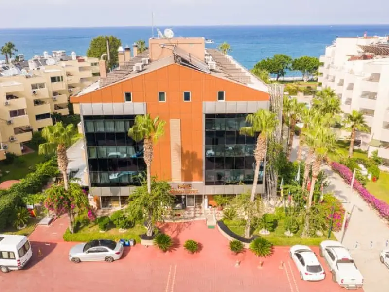 Fame Beach Hotel