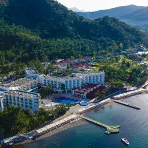 Fortezza Beach Resort Hotel