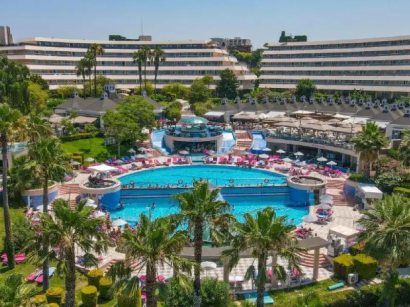 Grand Blue Sky Hotel