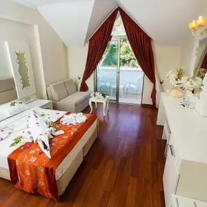 Grand Miramor Hotel