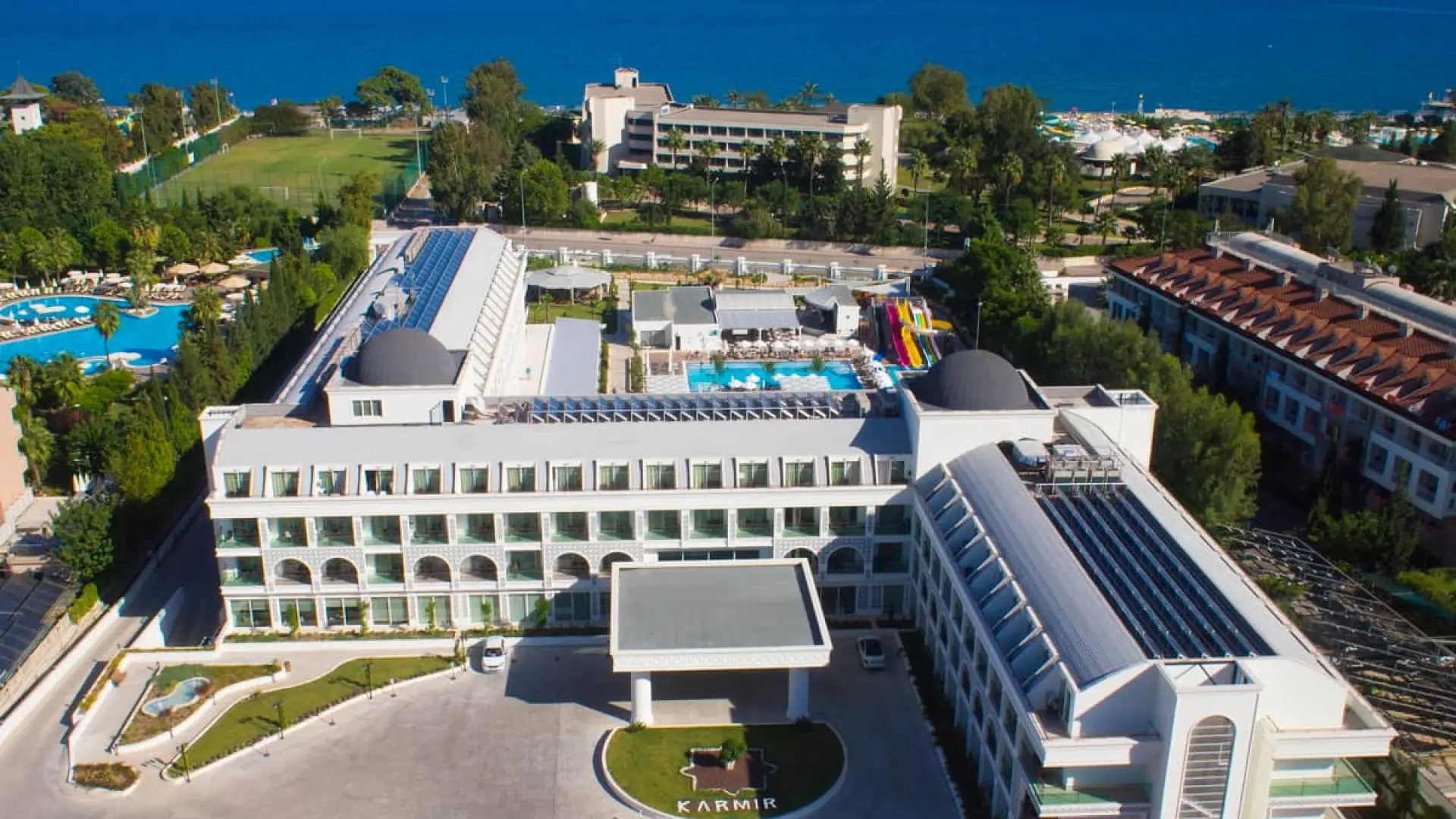 Karmir Resort