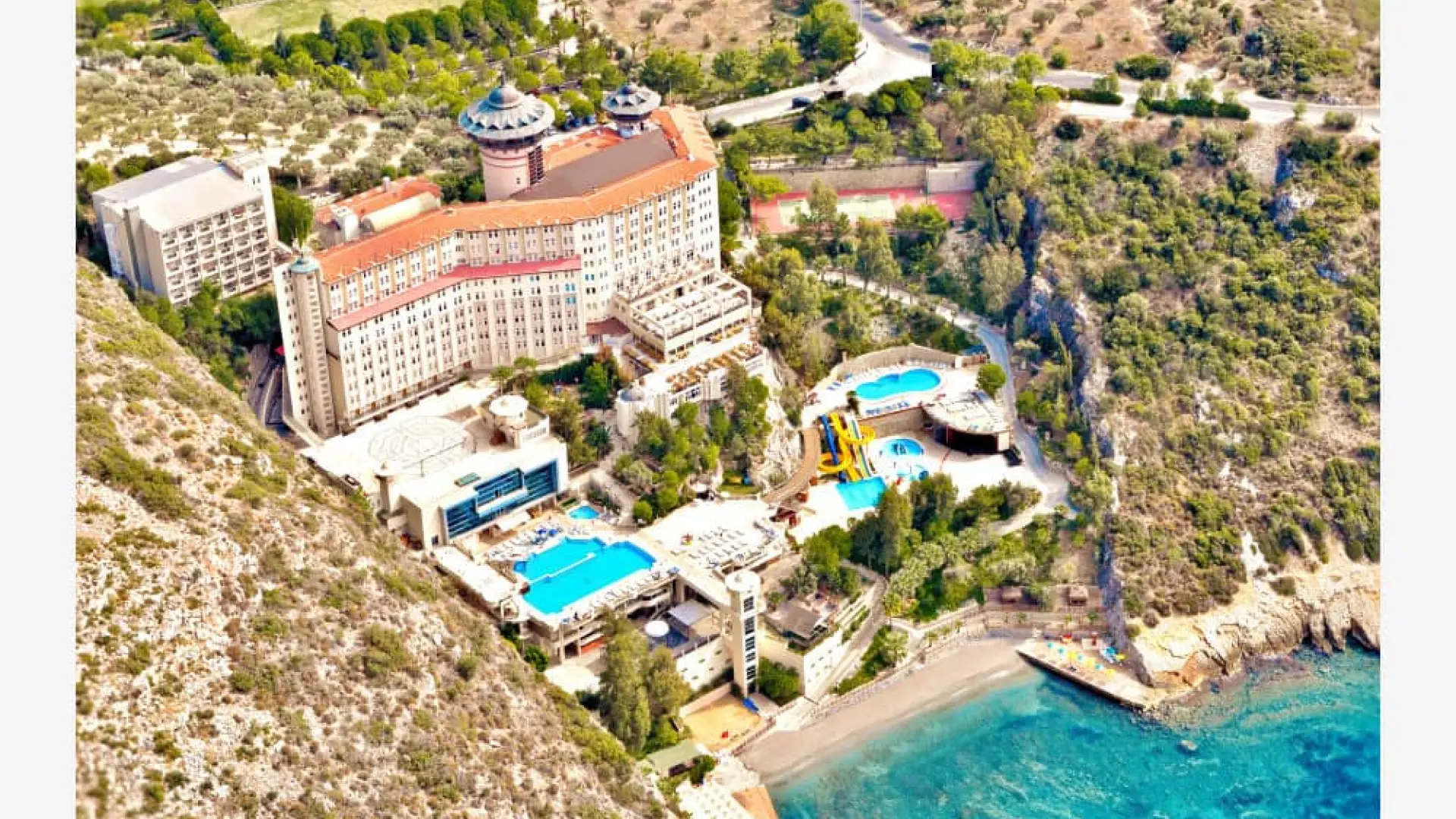 Ladonia Hotels Adakule