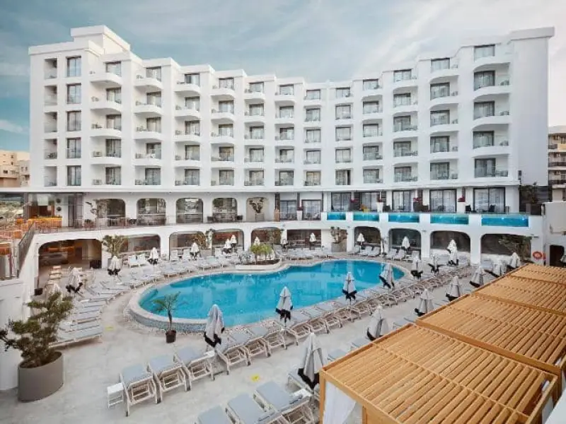 Lalila Blue Suites