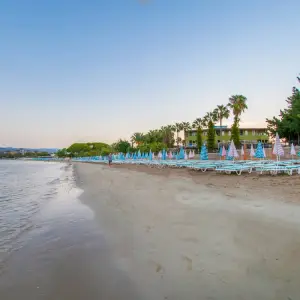Lonicera World Hotel