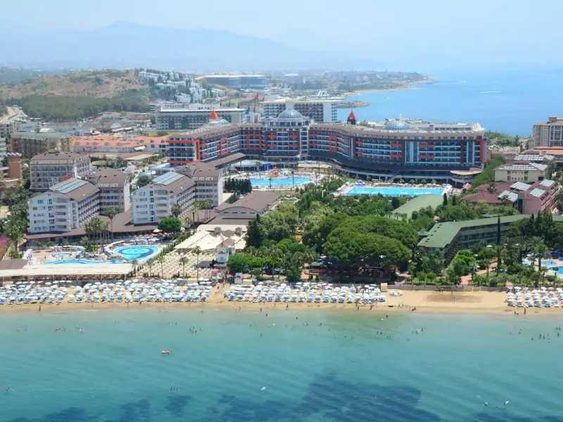Lonicera World Hotel