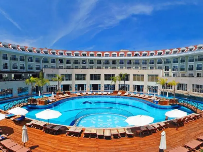 Meder Resort Hotel