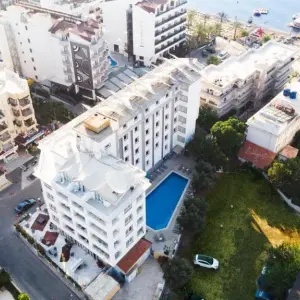 Mert Sea Side Adult Only +13