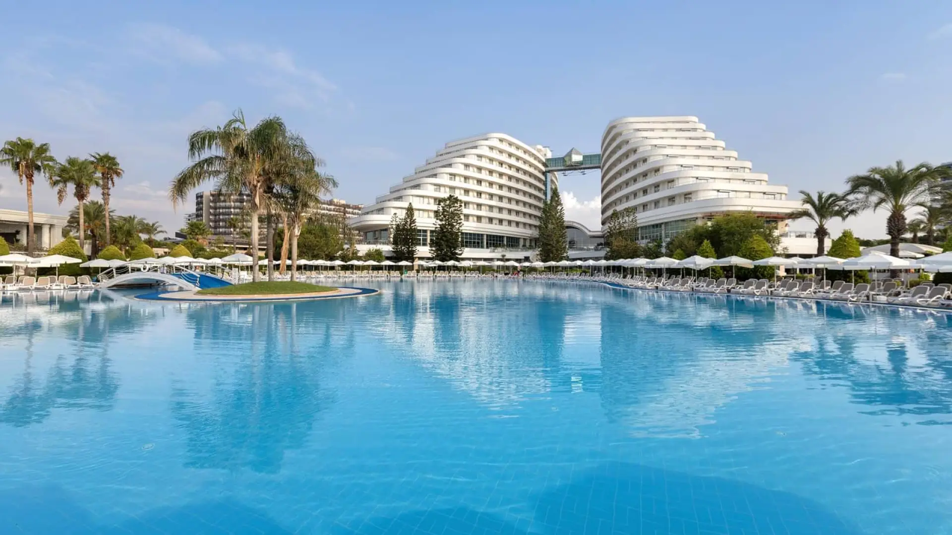 Miracle Resort Hotel