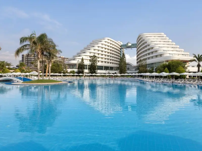 Miracle Resort Hotel