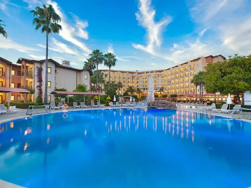 Miramare Queen Hotel