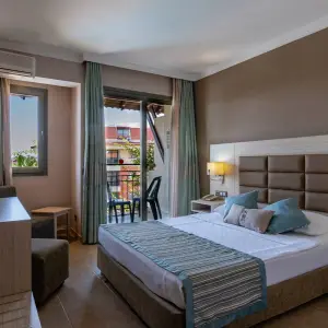 Palmeras Beach Hotel
