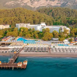 Perre La Mer Hotel