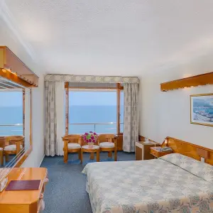 Rubi Hotel