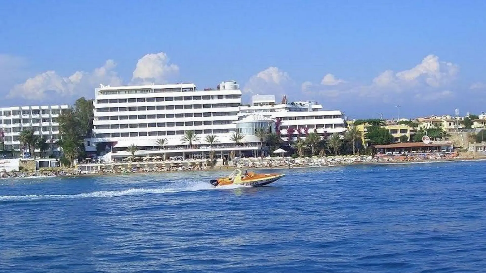 Rubi Hotel