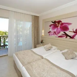 Seaden Corolla Hotel