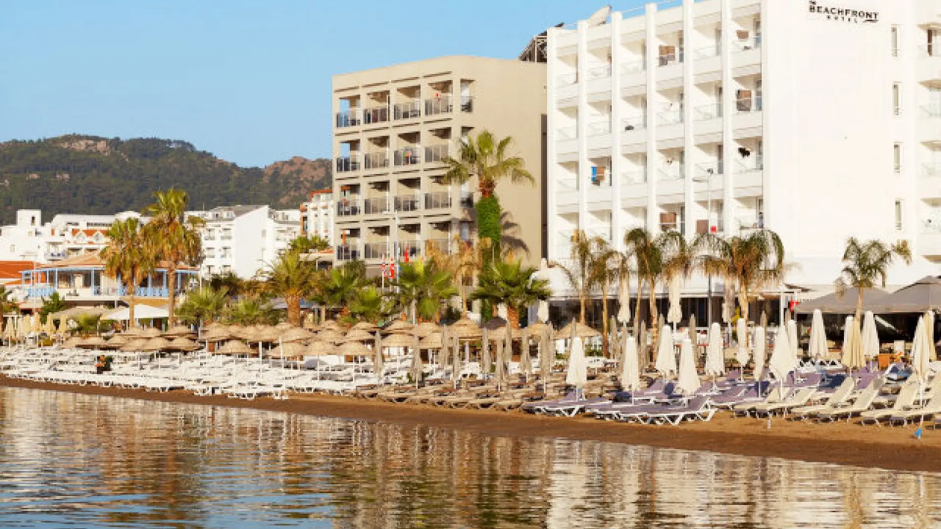 The Beach Front Hotel Adult Only +16