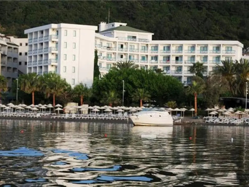 Tropical Hotel Adults Only +16