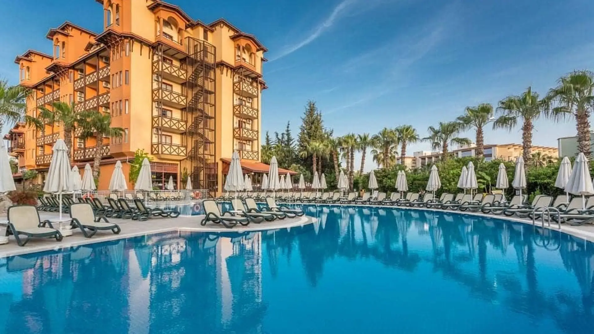 Villa Side Hotel