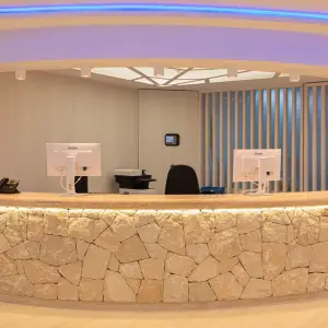 Ambassador Playa I