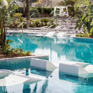 Aqua Silhouette & Spa Adults Only